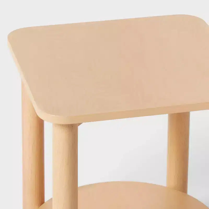 Table de chevet pour enfants en bois naturel - Pillowfort™