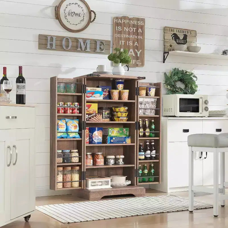 Garde-manger de cuisine de ferme avec portes de grange et étagères réglables, armoire de rangement, placard en bois rustique pour la cuisine