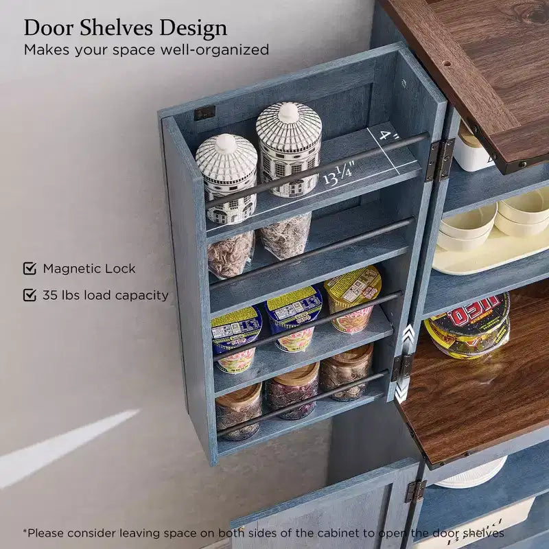 Garde-manger de cuisine de ferme avec portes de grange et étagères réglables, armoire de rangement, placard en bois rustique pour la cuisine