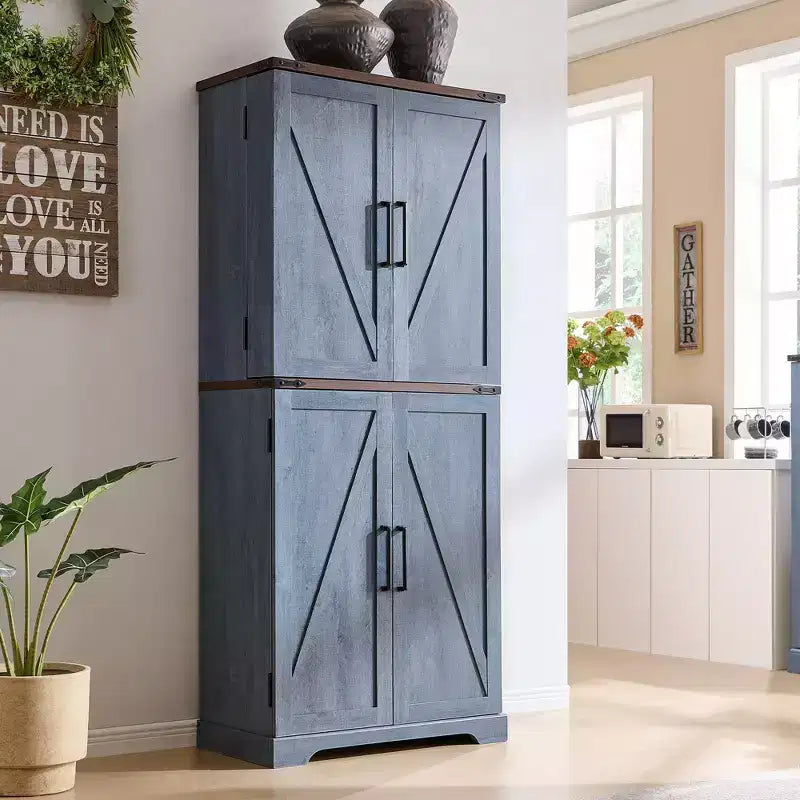 Garde-manger de cuisine de ferme avec portes de grange et étagères réglables, armoire de rangement, placard en bois rustique pour la cuisine