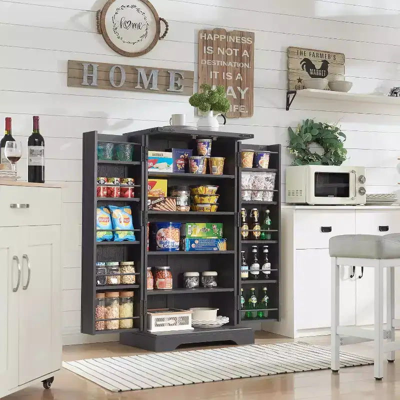 Garde-manger de cuisine de ferme avec portes de grange et étagères réglables, armoire de rangement, placard en bois rustique pour la cuisine