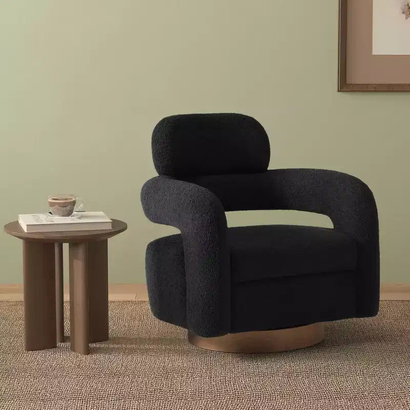 Fauteuil pivotant rond effet peau de mouton d'inspiration Mid-Century Modern