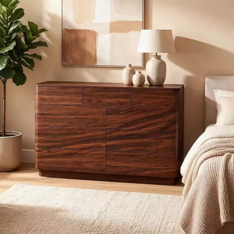 Commode à 9 tiroirs, chiffonnier en bois de 132 cm de large avec grand espace de rangement et design sans poignée, meuble TV moderne et organisateur de rangement